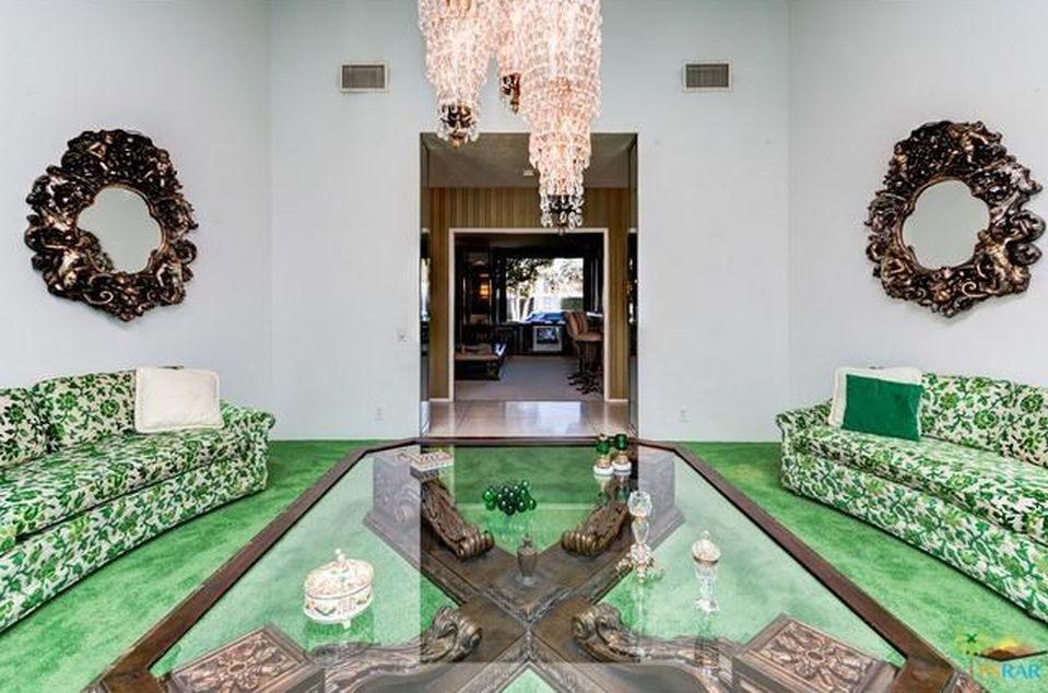 lilitharcane:  vickylearnstohustle:  unprecedented-terror:  househunting:  $835,000/3