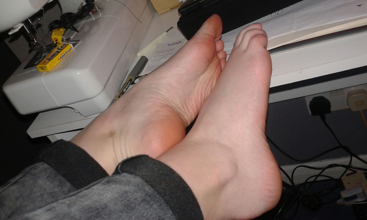 ashfeet:  I got a new phone and have been testing out the camera, can’t wait to