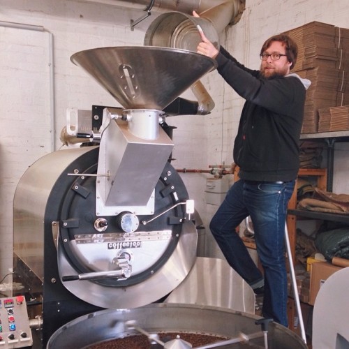 bosch:
“ Coffee roasting intern me. #publiccoffeeroasters #boschcoffee (hier: Quijote Kaffee)
”