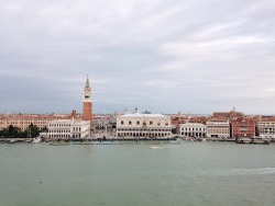 taurielic:  a cloudy morning in venice 