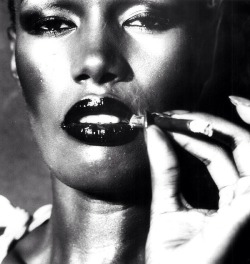 carangi:  Grace Jones