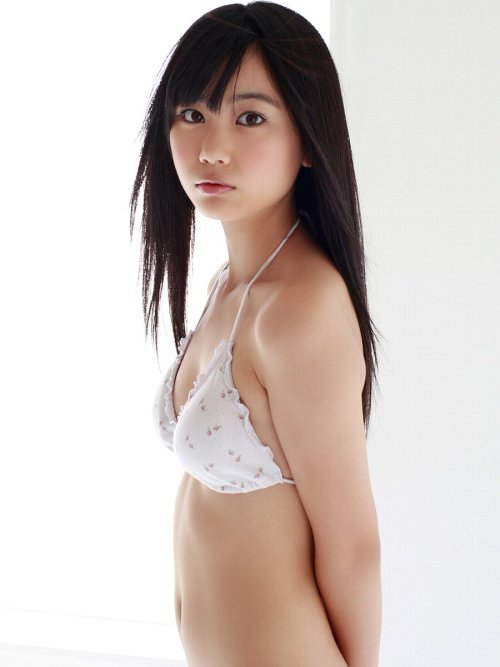 beolab5:  White Bikini Girl - Yui Ito (伊藤優衣)  adult photos