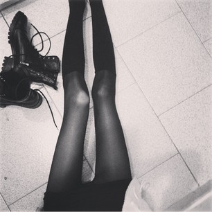 skiinnyvanilla:  beautifulpoisonedbones:    Xx