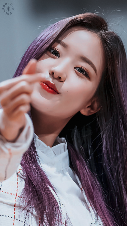 『WONYOUNG』saved? reblog or like© fantaken owners