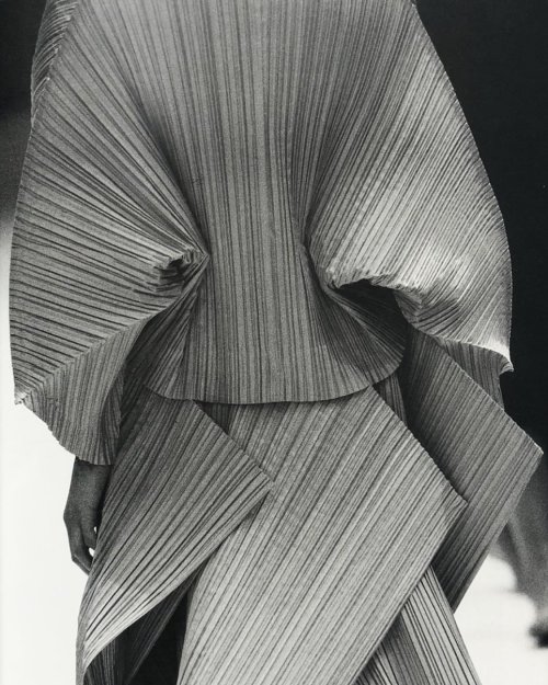 peterdoroshenko:issey miyake