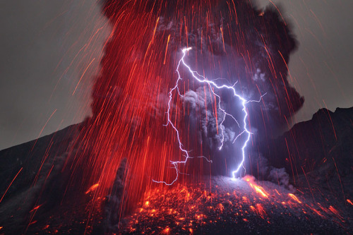 nubbsgalore:photos of sakurajima, the most active volcano in japan, by takehito miyatake and martin 