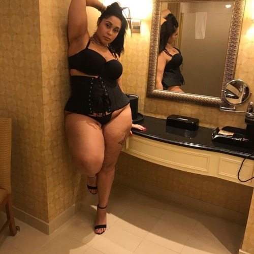 bigbootydepot:fitandfancy_