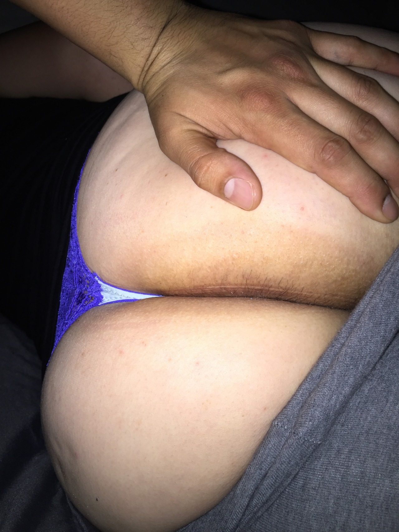 chubby-colombian-wifey:  Ass so peaceful