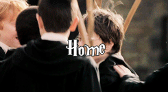 itsgringotts:    Hogwarts will always be there to welcome you home ϟ ✘ september