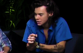 sorry-butlarryisfuckingreal:  Honestly, one of the most iconic things ever happened in 1D times is the boys interrupting Louis’ fond over Harry.I think all of you remember this one:Zayn was probably thinking “C'mon, bro, we’re in the middle of an
