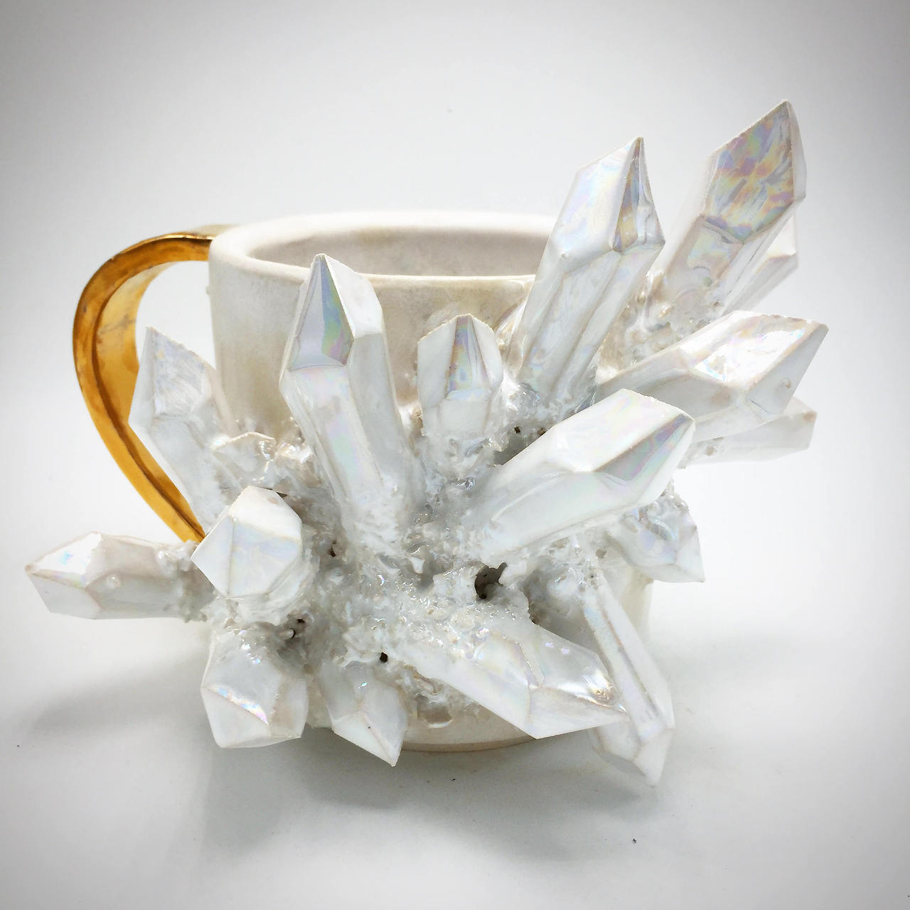 culturenlifestyle: New Exquisite Ceramics Grow Stunning Crystals  Collin Lynch from