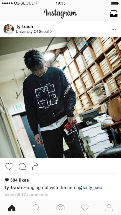 qian-kunt: HAPPY BIRTHDAY LEE TAEYONG! I was late with this but I had some other duties to do, 