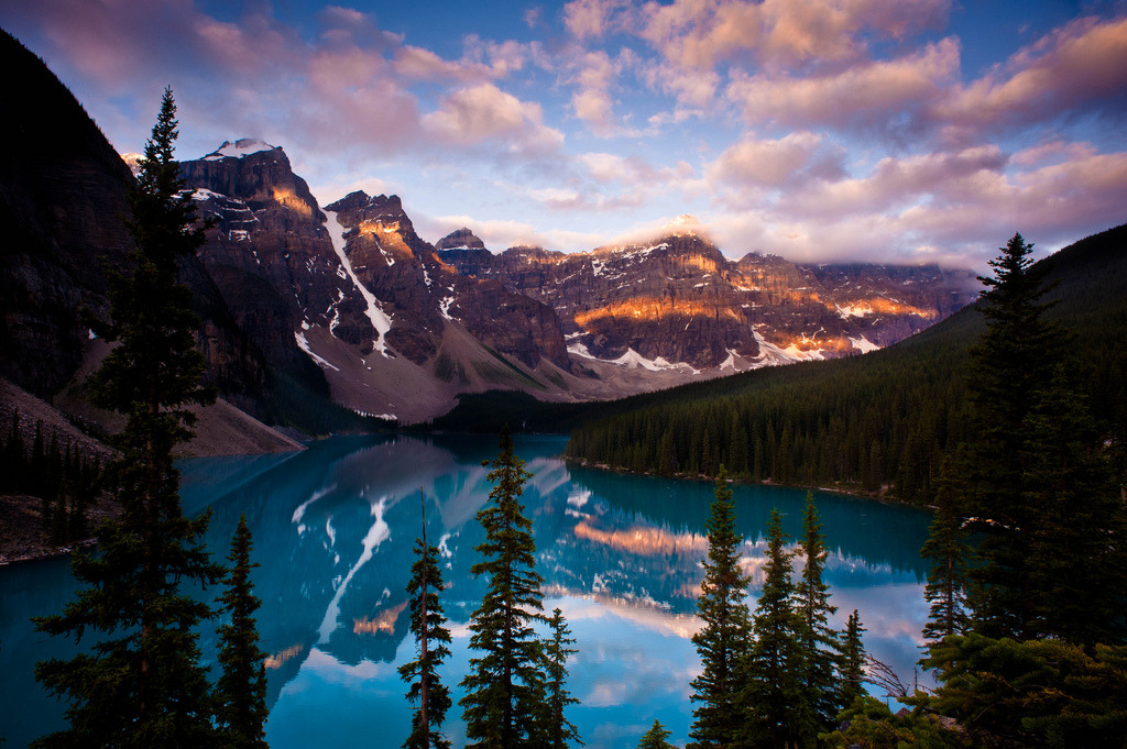 brutalgeneration:  Moraine Lake “Patches of Light” (by Dan Ballard Photography)