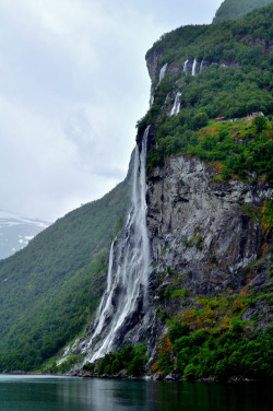 allthingseurope:  Seven Sisters Waterfall, Norway (by jackie bernelas)