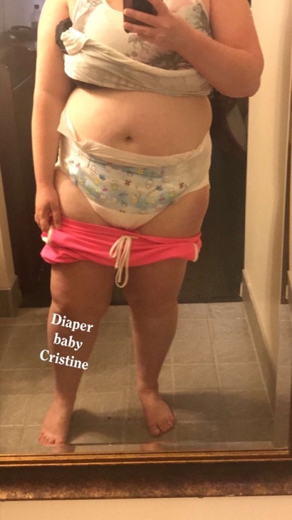 diaperbabycristine: Had fun taking some mirror photos of my diapers at the hotel. The bottom ones I 