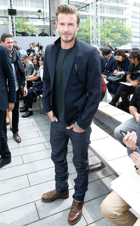 flauwz:  flyonvogue:  simply-dina:  David Beckham - LV Menswear S/S 14, Paris, 27/06/13