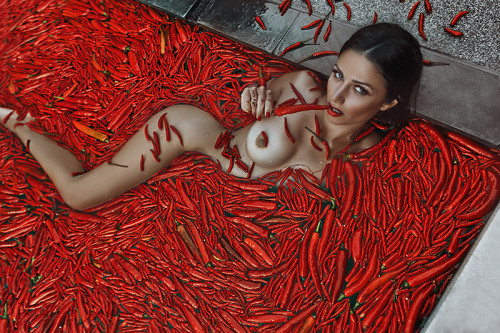 nicenudephotos:  Red Hot Chili Girl by Kazarina from http://bit.ly/14Uuesd