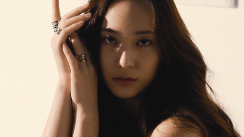 forthehungryboy:krystal for vogue korea april 2017