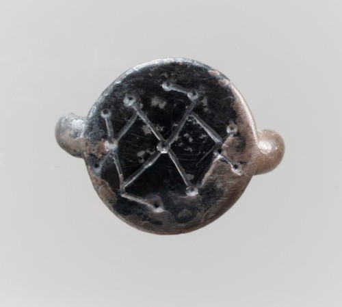 met-medieval-art:Finger Ring, Metropolitan Museum of Art: Medieval ArtGift of J. Pierpont Morgan, 19