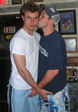 randydave69:  groping frat men!