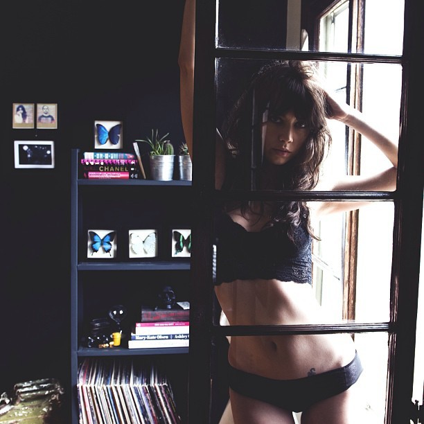 jenagogo:  Easy like Sunday Morning… Captured by @kuronoir (at jenagogo.tumblr.com)