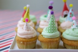 boyswithbanjos:  Mini Party Hat Cupcake Toppers DIY by Oh Happy Day