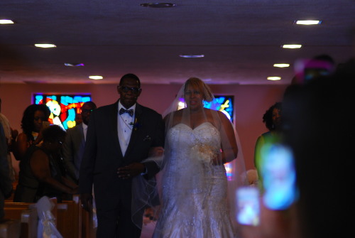 Photo-Set Update:I had the opportunity last weekend to shoot my very first official wedding. I had s