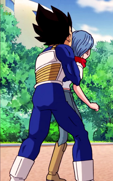 darkandcerulean:  Never thought this would happen, Vegeta holding his wife in his