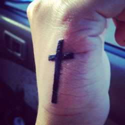 Live and let live… #tatoo #tinta #cruz