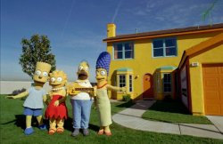 fuckyeah1990s:  In 1997, there was a contest to win a fully-furnished exact replica of the “Simpsons” house in Clark County, Nev. The winner could choose to either stay in the home or trade it for ๛,000. The winner took the money. The house was