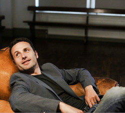 starkchemistry101:  Favorite Andrew Lincoln