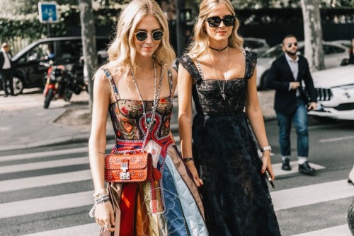 Porn Pics hangoveroffashion:Street Style | PFWSS18