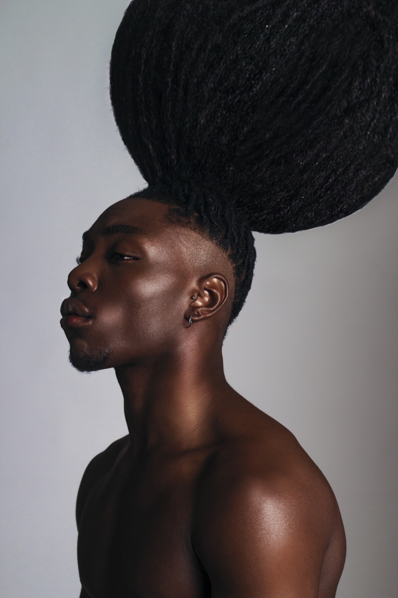 ohthentic:  remiblack:  11th by Remi Black photo by Seye Isikalu  Oh