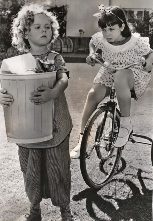 suicideblonde:Shirley Temple