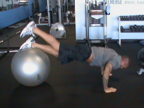 shimmeringpinkblush:  Randy working out at Emerge Fitness Gym.  You might want to take your clothes off Randy…you don’t want them to get covered in sweat! ;)