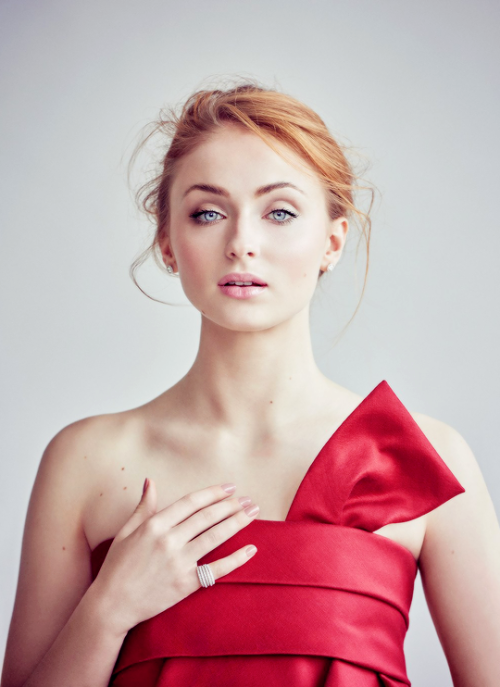 blondiepoison:  Sophie Turner for Vanity Fair: Vanities (April 2016) 