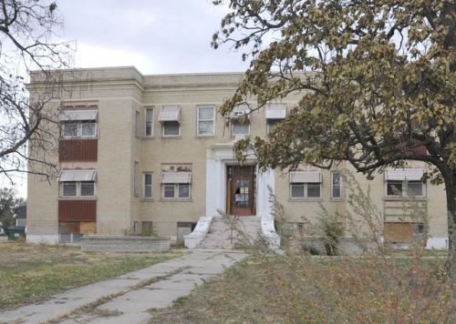 $30,000/9 br10,000 sq ftSterling, CO“The old Logan County Hospital is allegedly haunted! Wheth