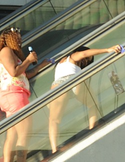 Twerking On The Escalator At Flamingo And The Strip.