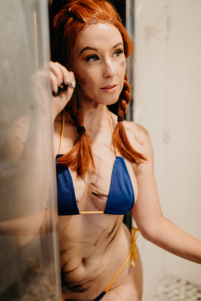 Porn Pics :Shower time with Meg Turney