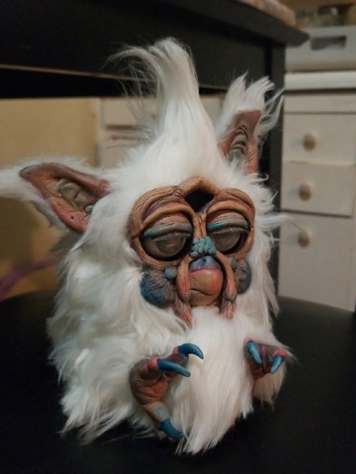 almedha: i finished my furby mod @v@ ive seen this guy on google images before, I&rsquo;m so happy t
