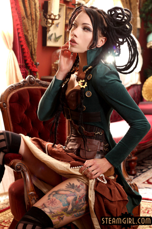 steamgirlofficial:  Now some of these pieces of clothing and accessories on Shannyn Visceral may look familiar, and as they should if you’ve taken the time to visit Steampunk Couture and checked out this year’s collection. But it just looks so good