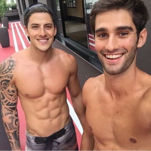 motdrobert2:   Follow me for Hot Guys, Str8 Kiks, Str8 Guy Snaps… *Send me selfies here, submit to me here, 