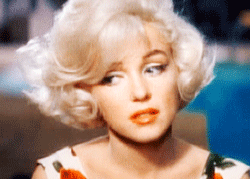 miss-vanilla:Marilyn Monroe in unfinished film directed by George Cukor "Something’s Got to Giv