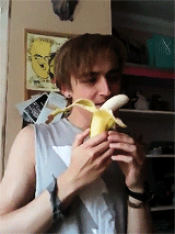 tbagsmcfly:  Tom trying to eat a banana (x) 