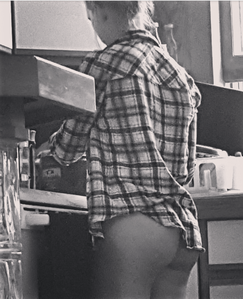 mnkinkcpl: Weekends with her are what it’s all about. The view is pretty great as well. ;) ~C