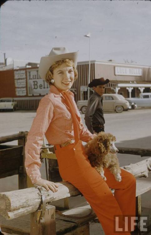 Scottsdale, Arizona(Nina Leen. 1956?)