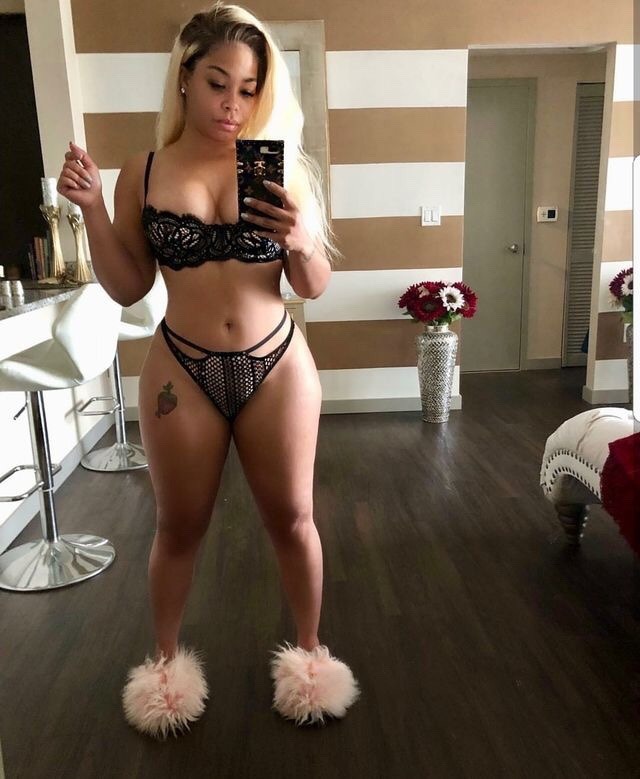 faque69:  bigpapij9:Friday Shades…  🔥🔥🔥