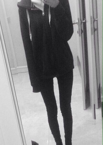 fleeingprincess: Legs, legs, legs