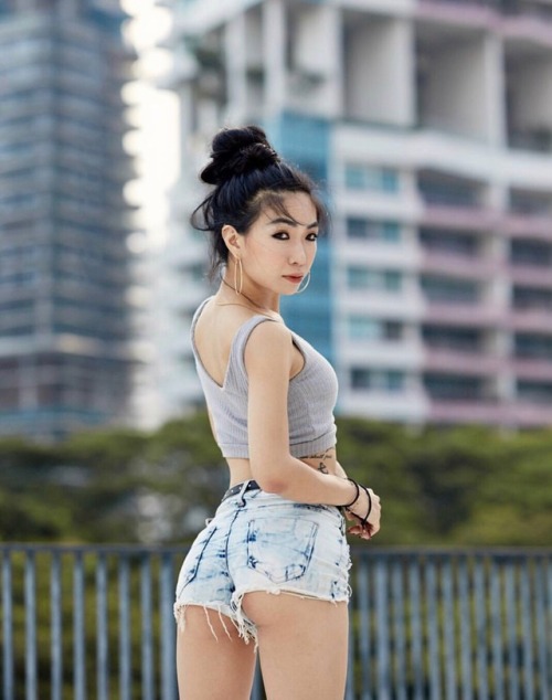 singaporechicks: Audrey Goh Li Yi’s ass. Yummy stuff. Reblog and share with the world.