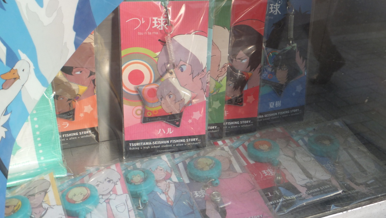 love-courage-ham-and-a-spoon:  THESE WERE IN THE STORE WINDOW BUT THEY WERENT IN